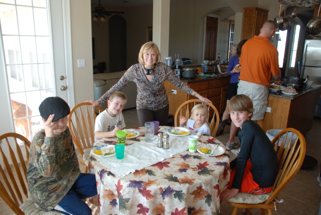 2011/11(Nov)/Thanksgiving at Travis and Susie's/640x480_2011-11-24-Thanksgiving at T&S Home-14.jpg